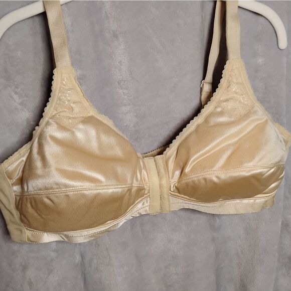 Mastectomy Bra One Of Many - Picture 1 of 3